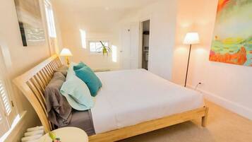 3 bedrooms, iron/ironing board, travel cot, WiFi