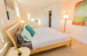 3 bedrooms, iron/ironing board, travel cot, WiFi