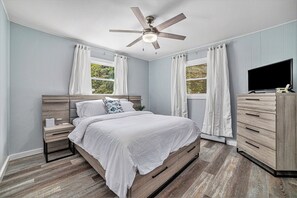 3 chambres, lit parapluie, Wi-Fi, draps fournis