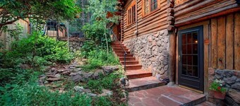 Quintessential Colorado Cabin 