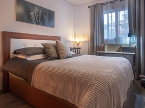 2 bedrooms, in-room safe, desk, iron/ironing board - Amigos II at Veramar 6 - Stylish Home at 300m From Playazo Naturist Beach (Vera)