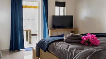 Classic Apartment, Garden View | 1 bedroom, individually decorated, free cribs/infant beds, travel crib