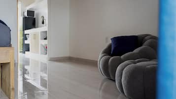 Classic Apartment, Garden View | 1 bedroom, individually decorated, free cots/infant beds, travel cot