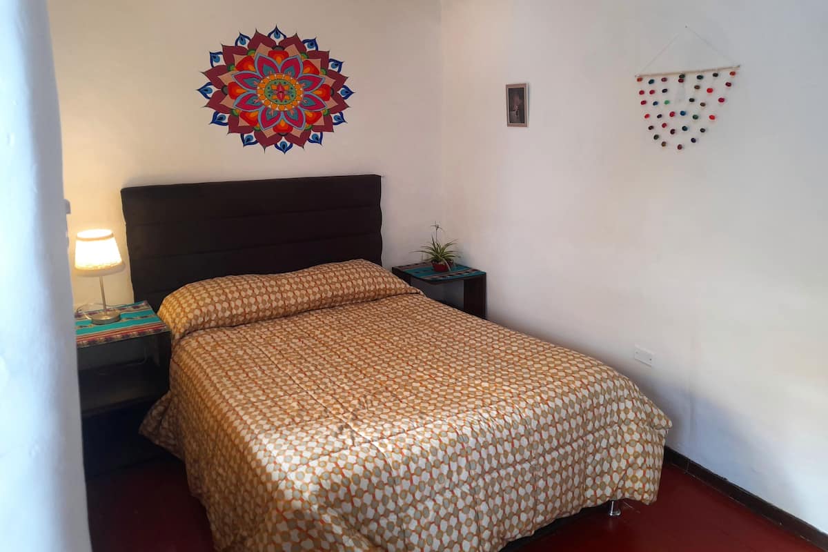 1 habitación, cubrecamas y wifi gratis