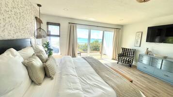 5 bedrooms, iron/ironing board, WiFi, bed sheets