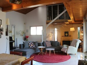 Living area - Location Été Maison 11 Personnes Avec Piscine - 20 km de Toulouse (Lanta)