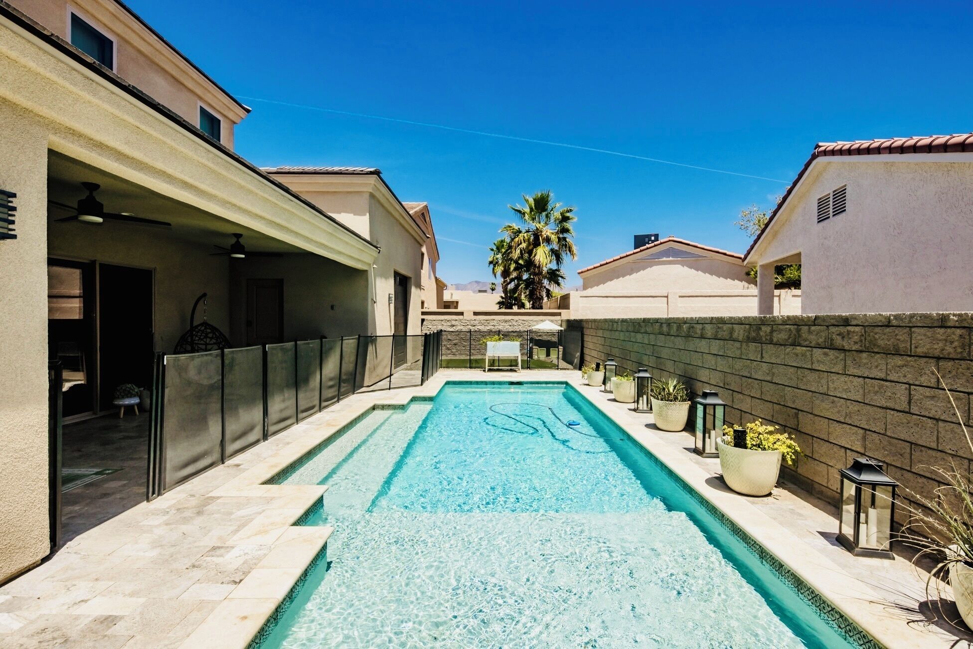 NEW - Fun in the sun Havasu Pool home near golf course & Launch ramps. 