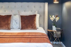 1 bedroom, iron/ironing board, travel cot, free WiFi