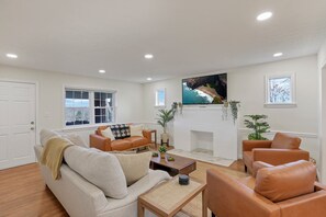 Smart-TV, Tischtennisplatte