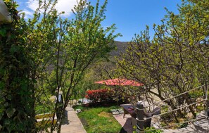 Property grounds - Nice home in Veli Dol with WiFi (Veli Dol)
