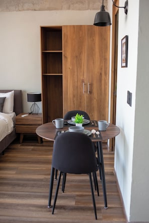 Ropa de cama de alta calidad, cubrecamas y colchones con pillow-top 