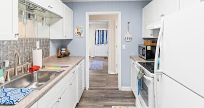 2 Beaches Villa - Amazing Location - Sunset Beach or OIB easily accessible