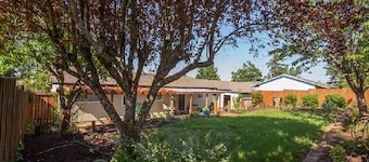 Garden House fenced yard with covered patio. Pets okay. Close access to shops.