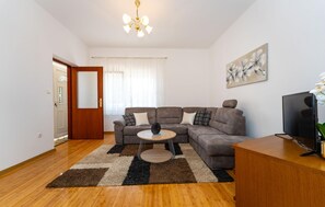 Living area - 2 bedroom amazing apartment in Galovac (Galovac)