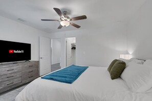 4 bedrooms, desk, iron/ironing board, travel cot