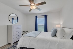 4 bedrooms, desk, iron/ironing board, travel cot