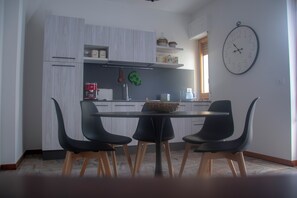 Dining - Appartamento in centro cittadino ad Alberobello (Alberobello)