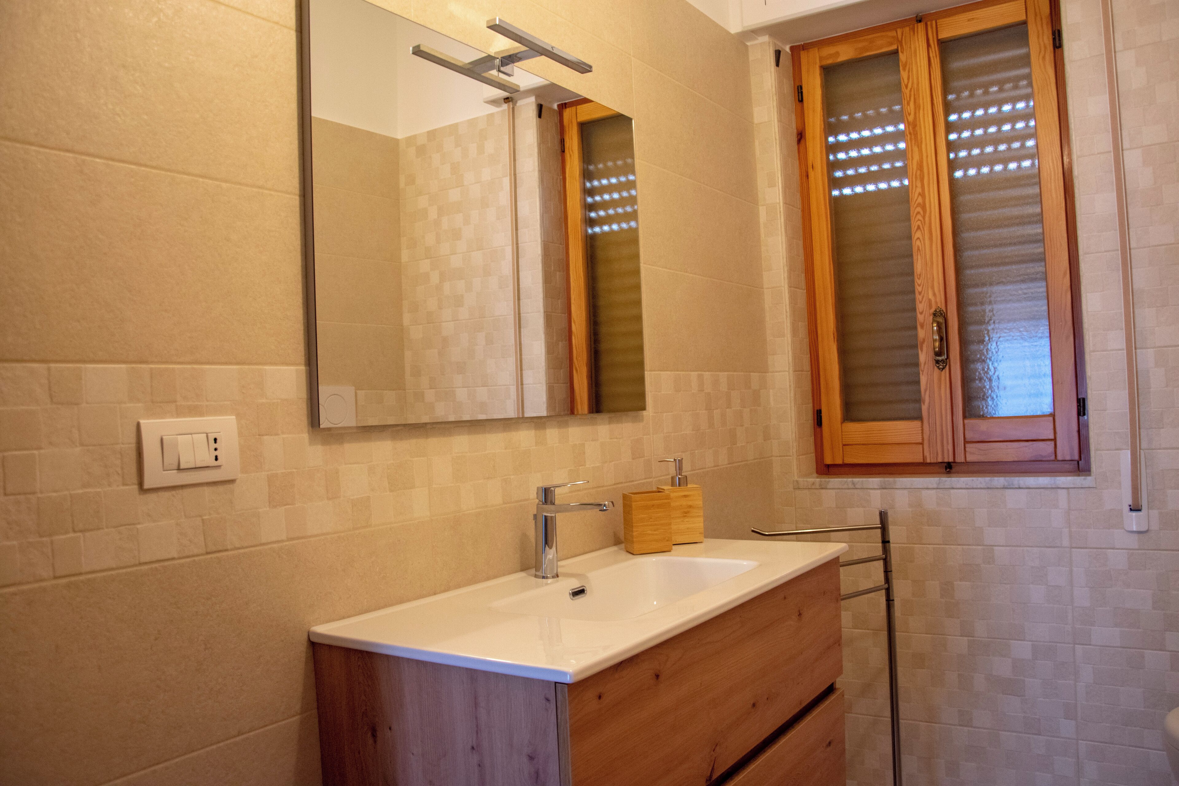 Dusche, Haartrockner, Bidet, Handtücher