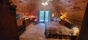 6 bedrooms, iron/ironing board, WiFi, bed sheets