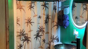 Towels, soap, toilet paper