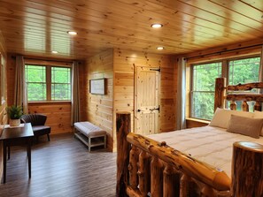 4 bedrooms, iron/ironing board, free WiFi, bed sheets