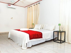 Apartamento exclusivo, 2 habitaciones, vistas al complejo turístico | Tabla de planchar con plancha, cunas gratuitas, wifi gratis