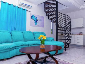 Living area - Two Coconut Lodge  (Batokunku)