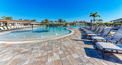 Lakewood National Stunning1st. floor condo with lake & golf course views