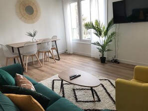 Living area - Cosy Appartement - Reims (Reims)