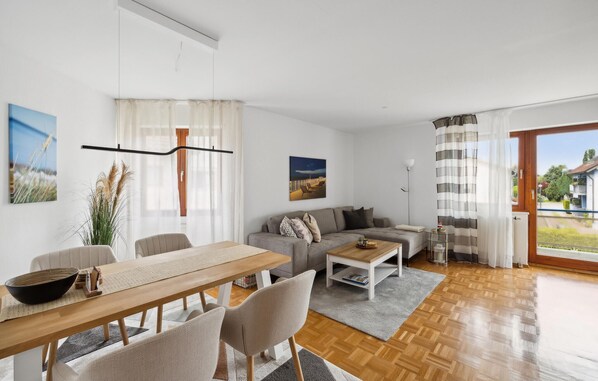 Smart TV - Beautiful apartment in Kehl with WiFi (Kehl)