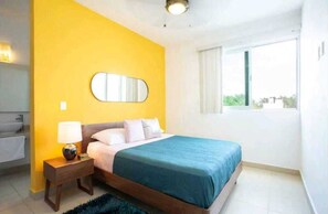 2 bedrooms, iron/ironing board, free WiFi, bed sheets