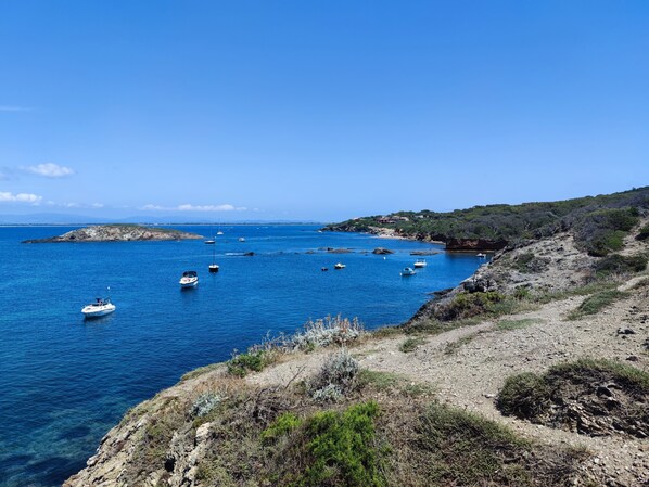 Room - Cabano for rent by the sea (Hyères)