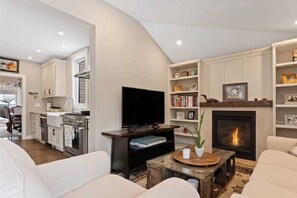 Smart TV, books