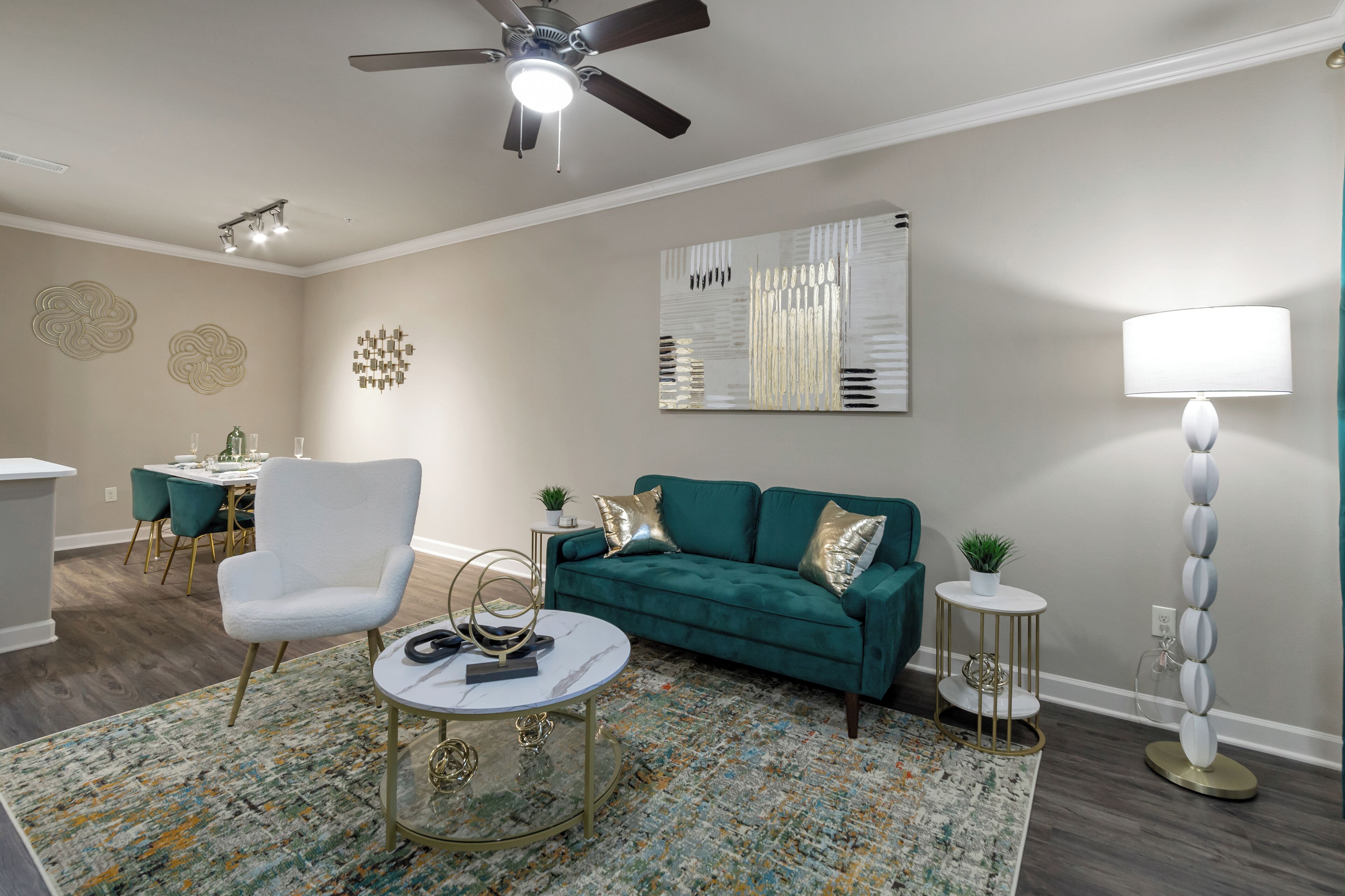 Cozy, beautifully decorated apartment!