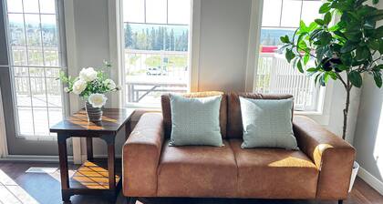 Lovely house with mountain views &A/C