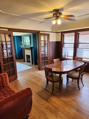 Dining - Charming Eastside duplex (Milwaukee)