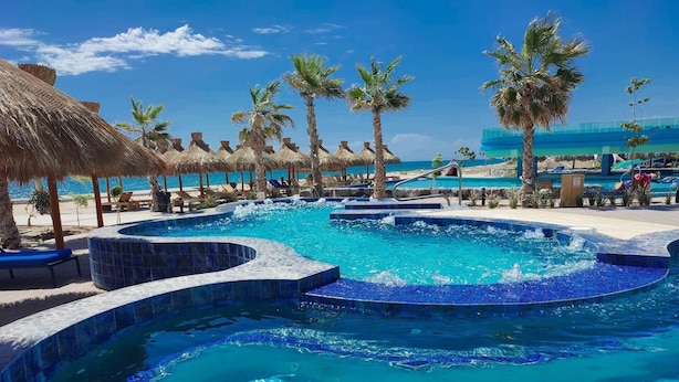 Unclassified image, 1 of 60, button - 2 bedroom 2 bath, C30408 (Puerto Peñasco)
