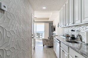 Fridge, microwave, oven, stovetop - Excellent  view Studio type with 1 bedroom 1 bath condominium,  C30902 (Puerto Peñasco)