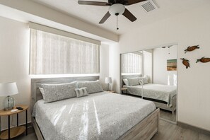 1 bedroom, Internet, bed sheets, wheelchair access - Excellent  view Studio type with 1 bedroom 1 bath condominium,  C30902 (Puerto Peñasco)