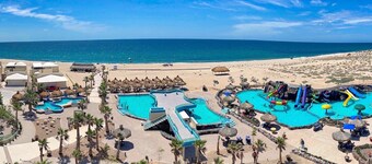 Brand New 3 Bedroom condo excellent view, C31007