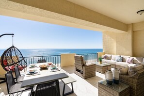 Outdoor dining - 3 bedroom 2 bath condominium, C31107 (Puerto Peñasco)