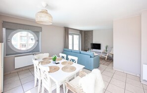 Smart TV - Cozy apartment in Oostende with WiFi (Oostende)