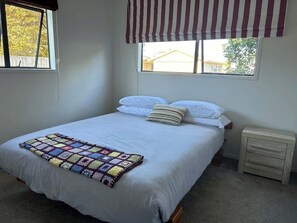 3 chambres, accès au Wi-Fi (inclus), literie fournie