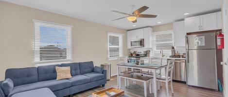 Smart-TV, Bücher, Computerbildschirme