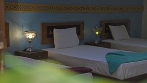 Comfort Triple Room - New Pyramids Paradise Hostel  (Giza)