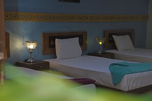 Comfort Triple Room | Blackout drapes, free WiFi - New Pyramids Paradise Hostel (Giza)