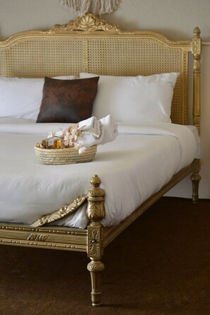 Wifi gratis y ropa de cama