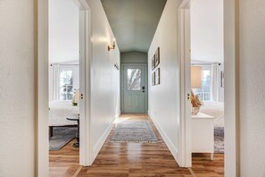 3 soverom, skrivebord, wi-fi og sengetøy