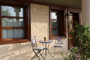 Family Room, Garden View | Terrace/patio - Emirsoy Harası (Seferihisar)