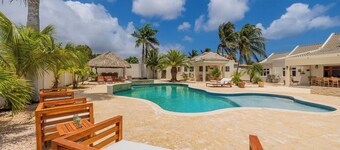 Charming Cunucu Home ~ Pvt Pool ~ Outdoor Kitchen